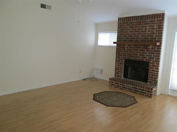 2nd image of 1900 Wilshire Dr