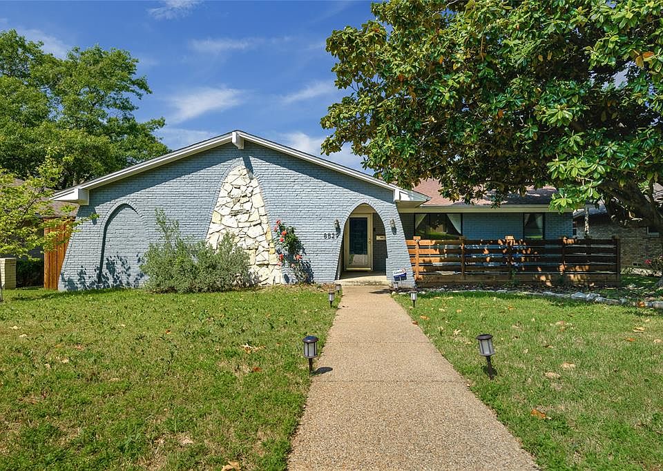 1st image of 8529 Bacardi Dr