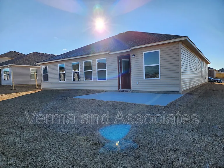 1730 King Rd — Photo 13