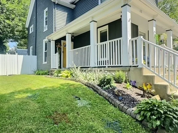 117 S Washington St, Knightstown, IN 46148