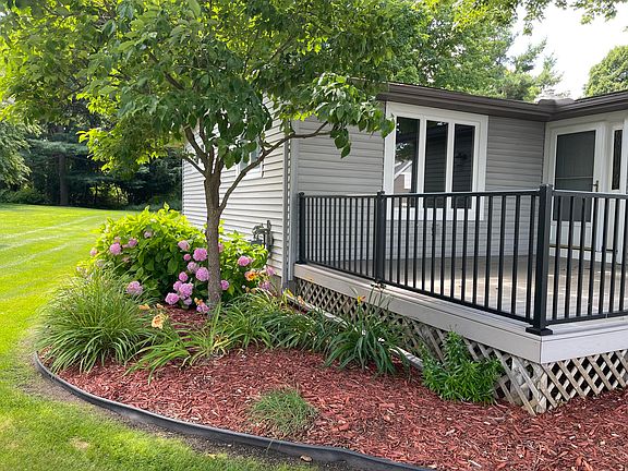 5th image of 6917 Weller Ave NE
