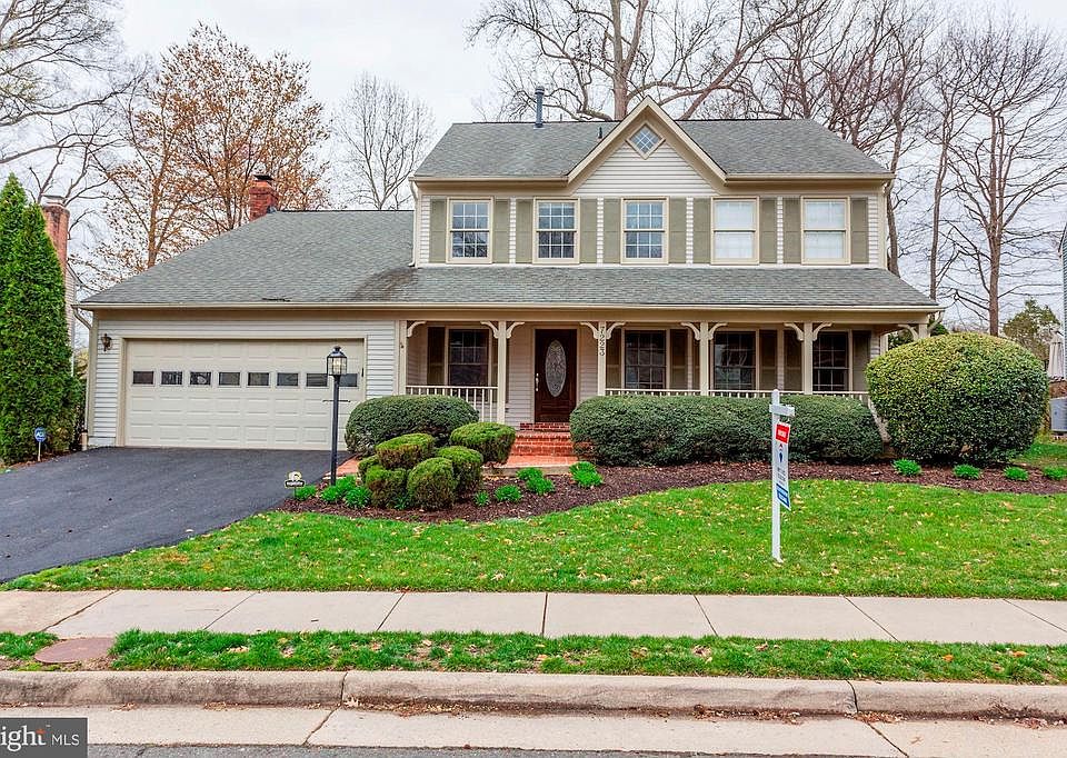 1st image of 7223 Devereux Ct #D