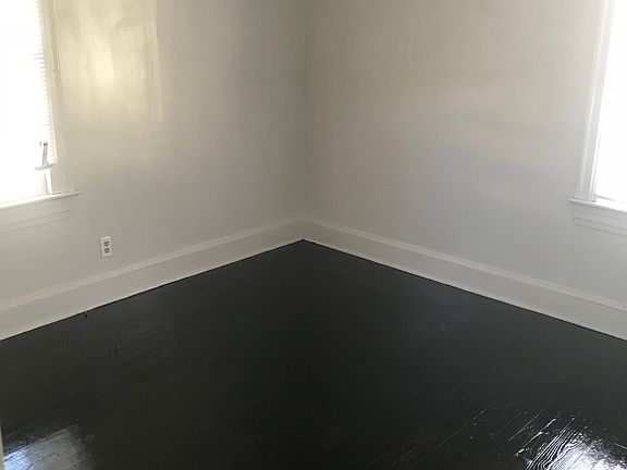 2nd image of 601 Arrington Ave