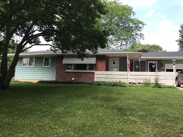 1st image of 603 N Hawthorne Ln