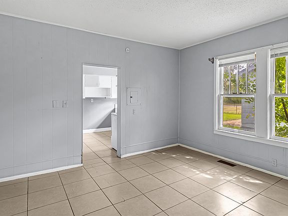 5th image of 1317 Gulfport St