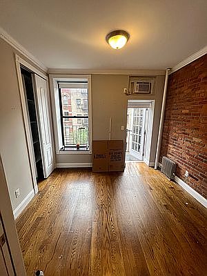 4th image of 227 E 82nd St #4A