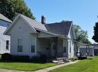 214 NE 10th St, Washington, IN