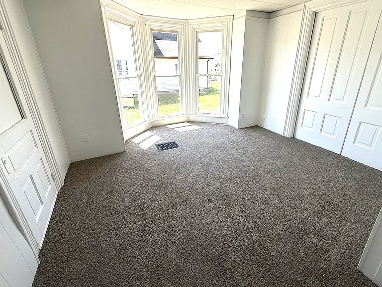 1215 Arlington Ave #1 — Photo 9