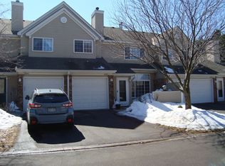 1846 Sapphire Pt, Eagan, MN 55122