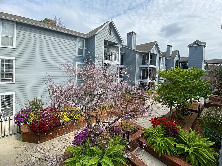 635 Granville Ct — Photo 25