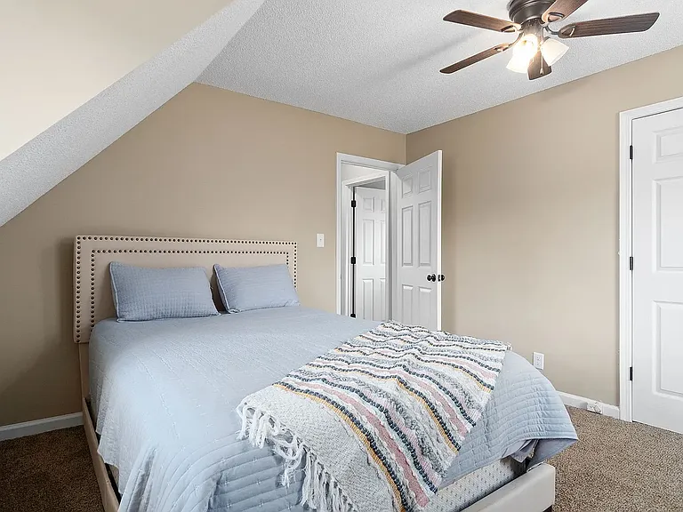 121 Candy Dr — Photo 10