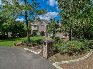 6 Powderhorn St, Houston, TX 77024