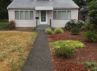 1207 Division St, Oregon City, OR 97045
