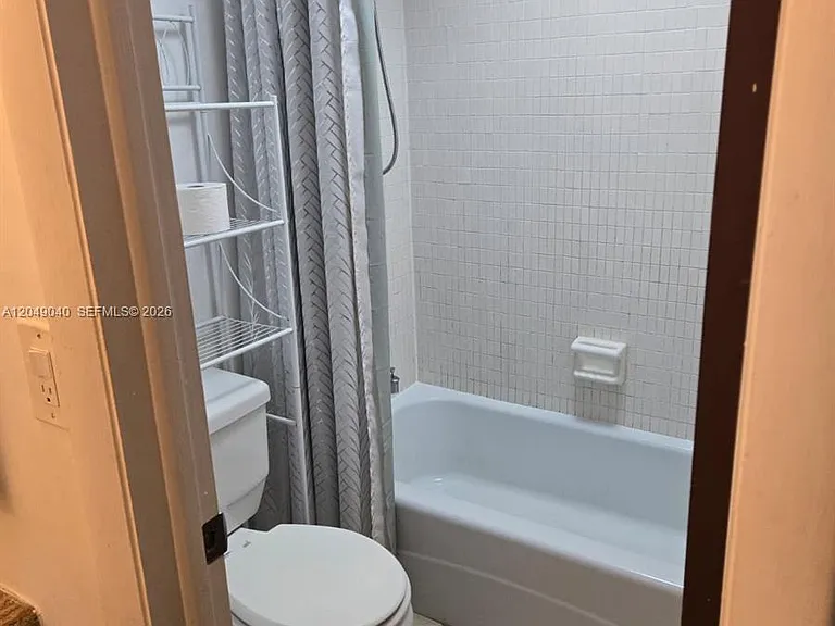 3690 Inverrary Dr #2Q — Photo 23
