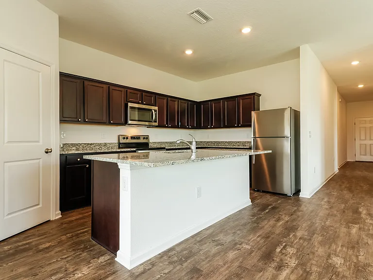 Riverstone — Photo 41