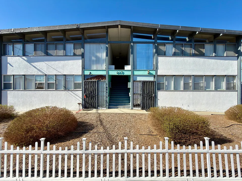 417 E Palmer Ave #3