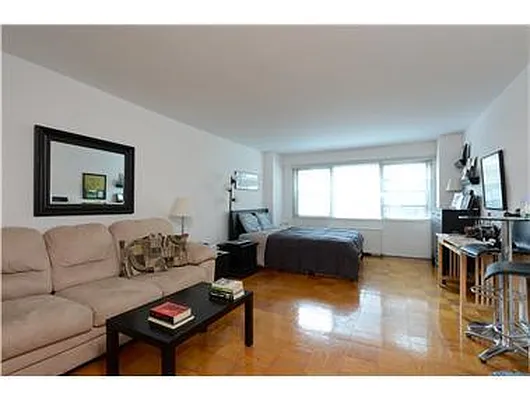 Rented by Douglas Elliman | media 17