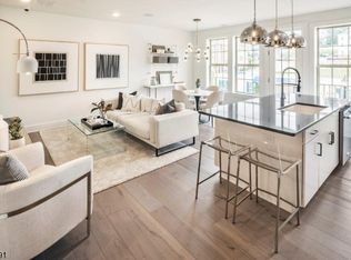 24 Sternadori Rd #7, Somerville, NJ 08876