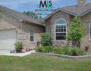 1st image of 464 Cherry Hill Pointe Dr