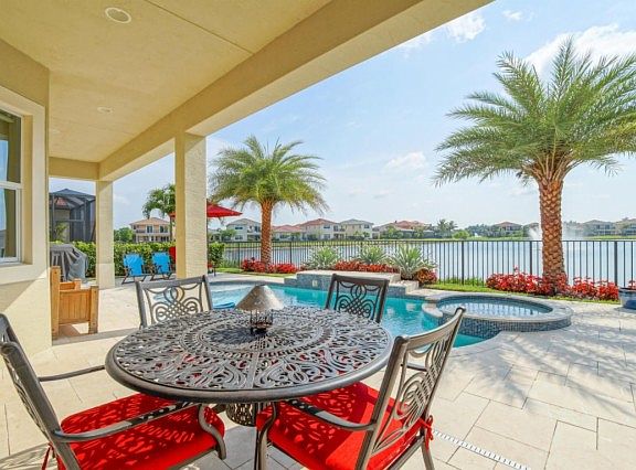 4th image of 12288 Aviles Cir