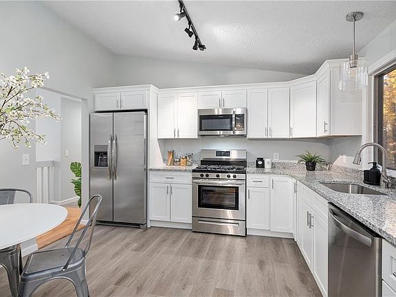 3rd image of 585 Central Ave