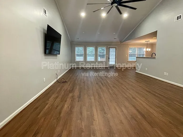 1745 Berry Ct — Photo 19