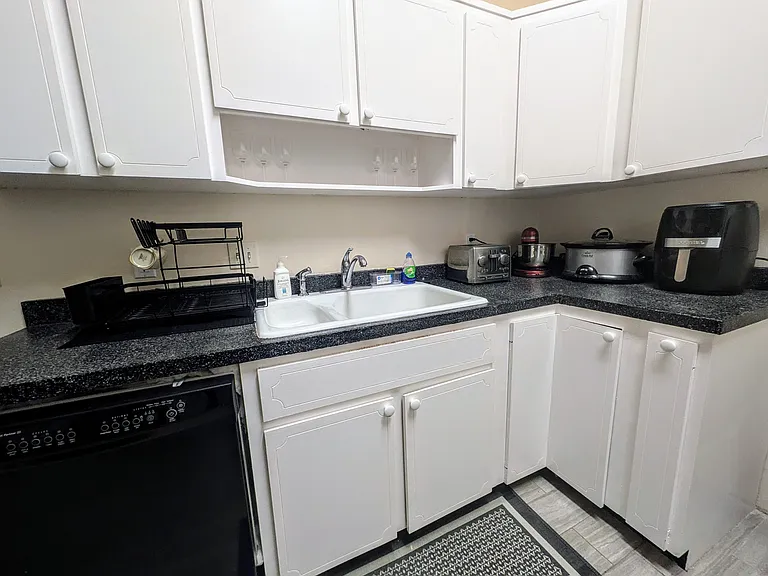 5212 Abelia Dr — Photo 28