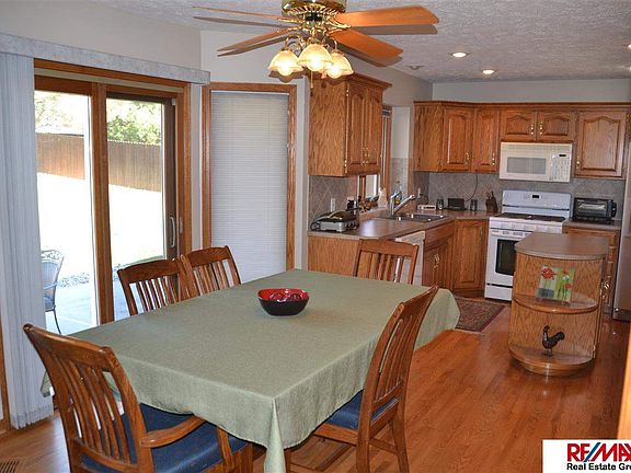 4th image of 908 Deer Run Ln