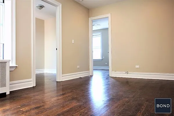 Rented by Bond New York | media 26