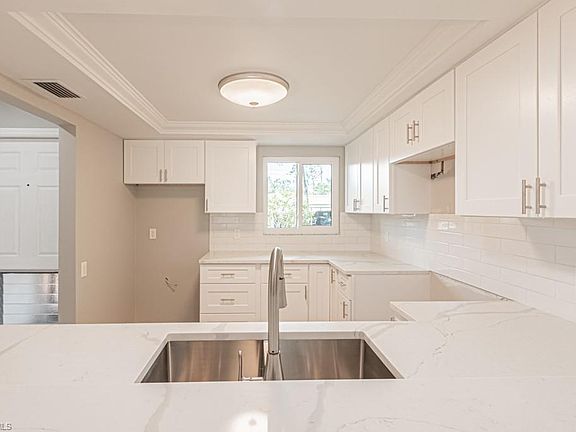 4th image of 7402 Lake Breeze DR #102