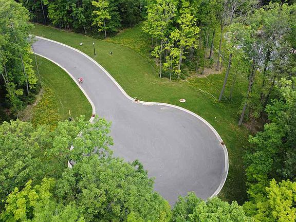5th image of 226019 Deer Tail Ln