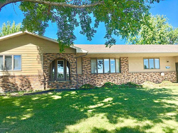 3rd image of 1313 County Road 22 NW