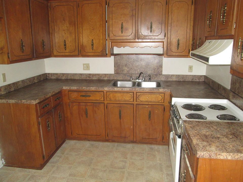 2nd image of 7504 Shiran St