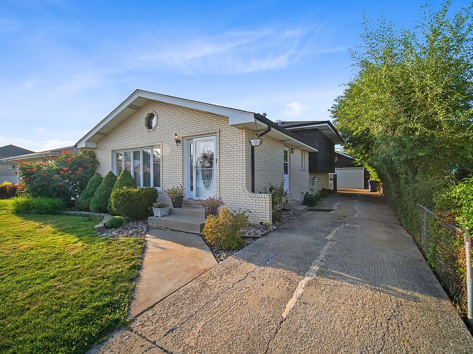 1st image of 5840 W 89th Pl