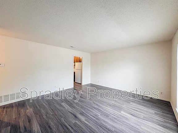 2nd image of 506A Keller Rd
