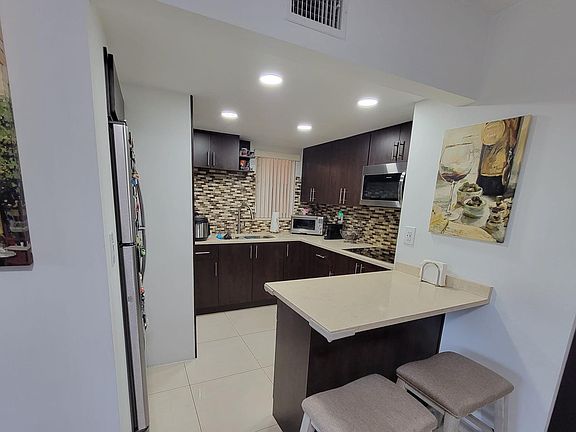 3rd image of 820 NW 87th Ave #1