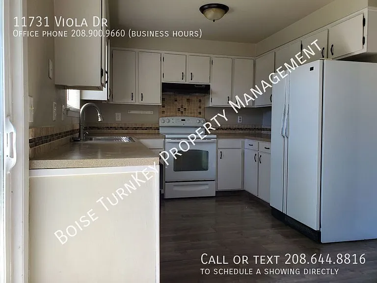 11731 W Viola Dr — Photo 10