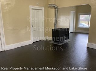 1511 Pine St, Muskegon, MI 49442