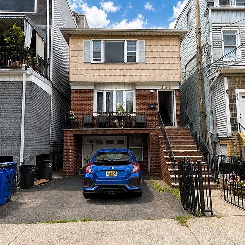 351 New York Ave #3 Photo 1