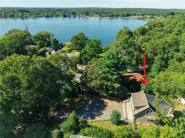 120 E Shore Dr, Coventry, RI 02816