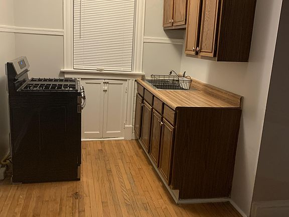 4th image of 1415 McCausland Ave