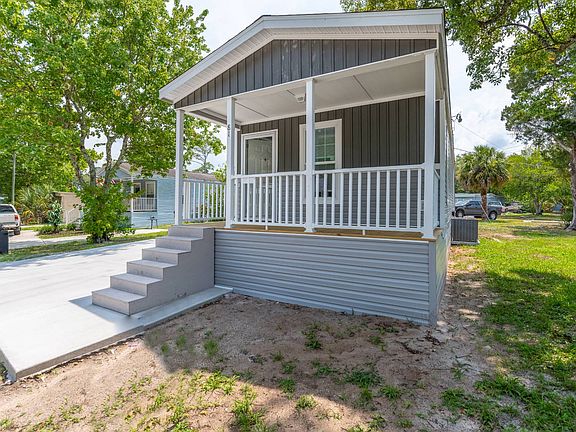 2nd image of 1320 Hand Ave #81