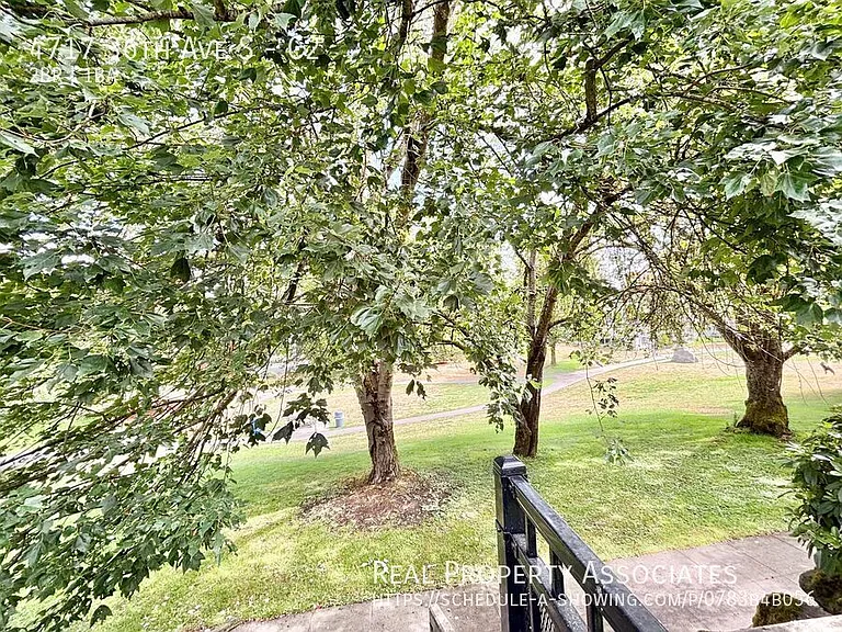 Columbia Park — Photo 2