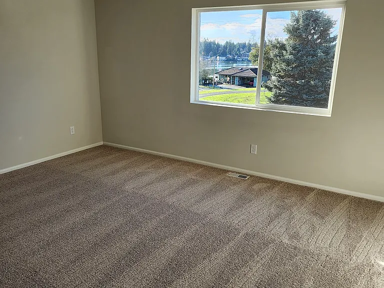 2721 Leaning Oak Pl SE — Photo 16