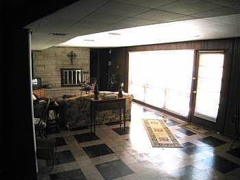 3rd image of 668 N Calumet Ave