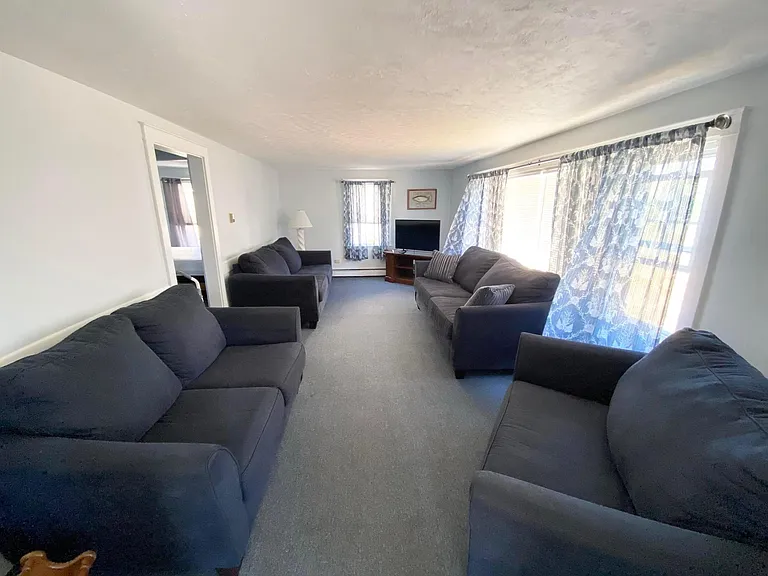 11 Middle Rd — Photo 7