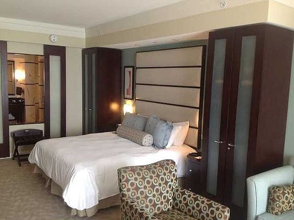 5th image of 4391 Collins Ave #1615
