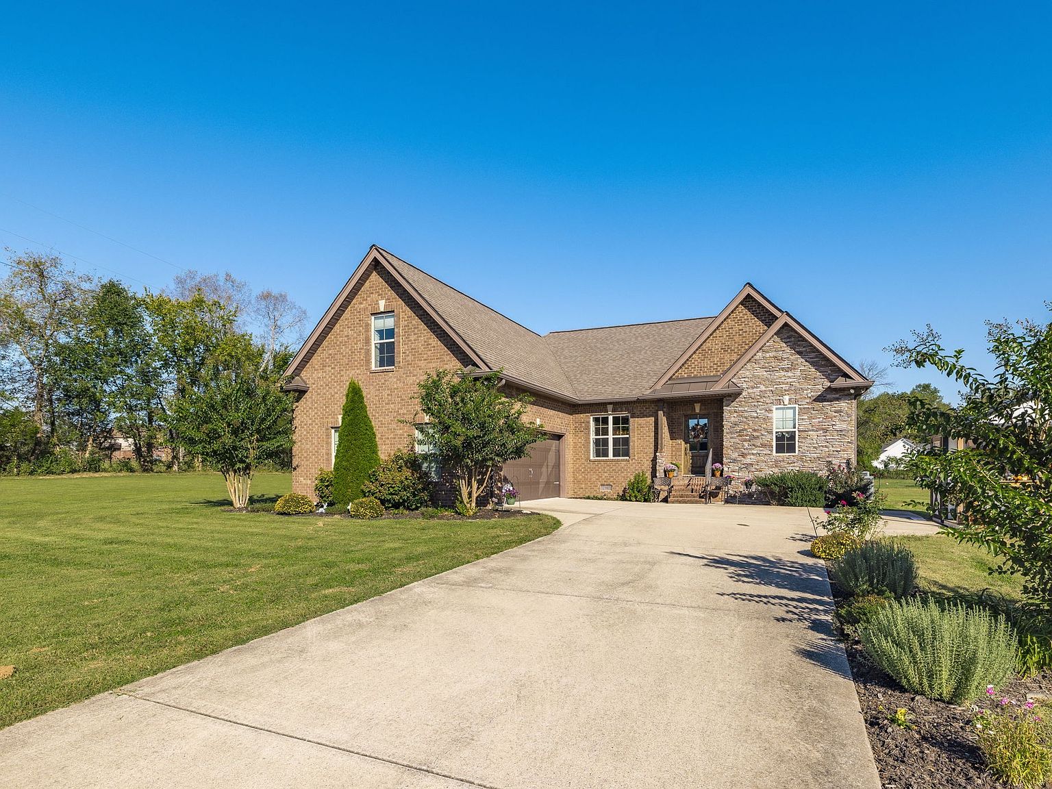 25 Tulip Ct, Castalian Springs, TN 37031 | Zillow