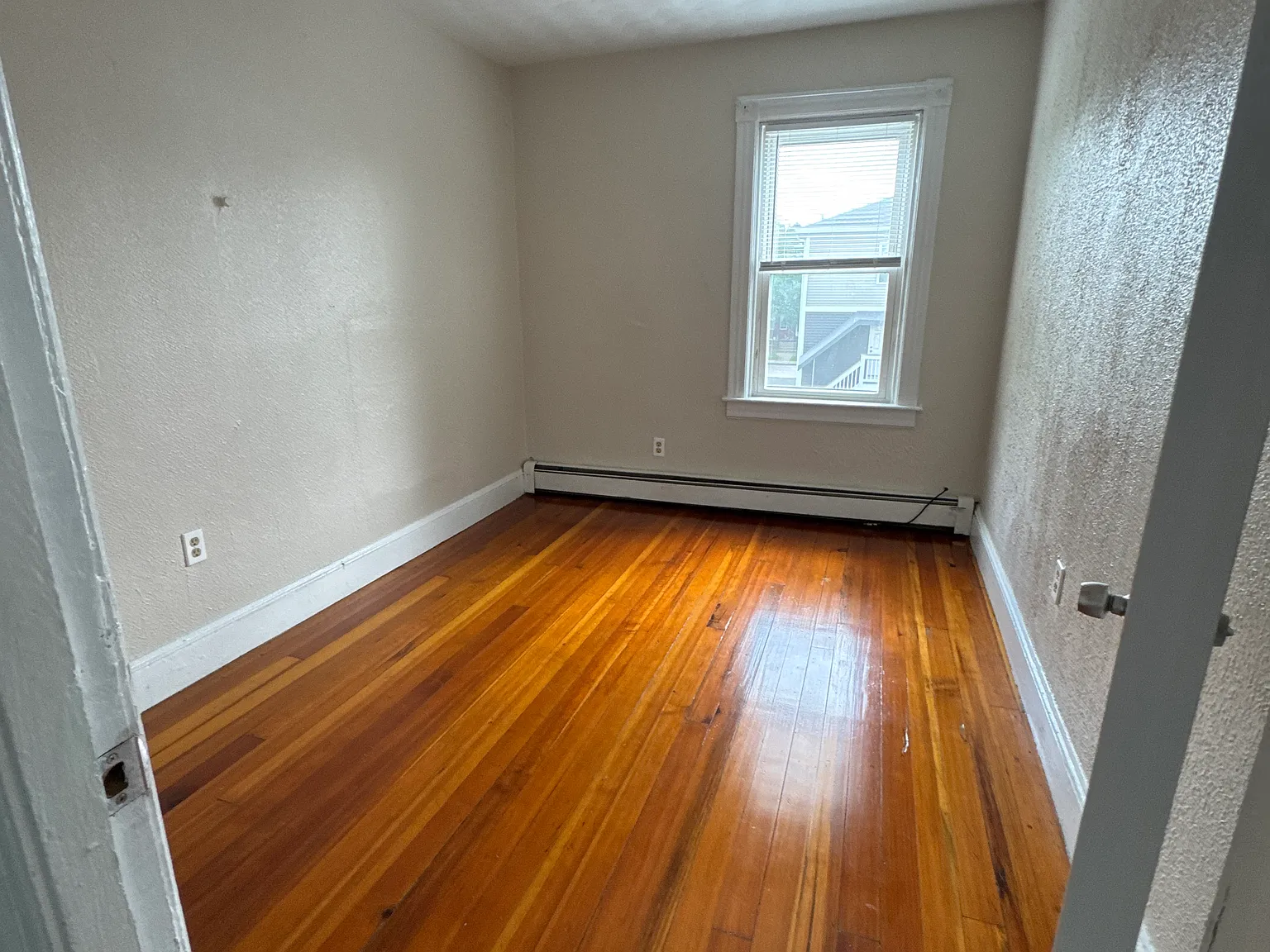 2 bed, 1080 sqft, $1,750 — Photo 2