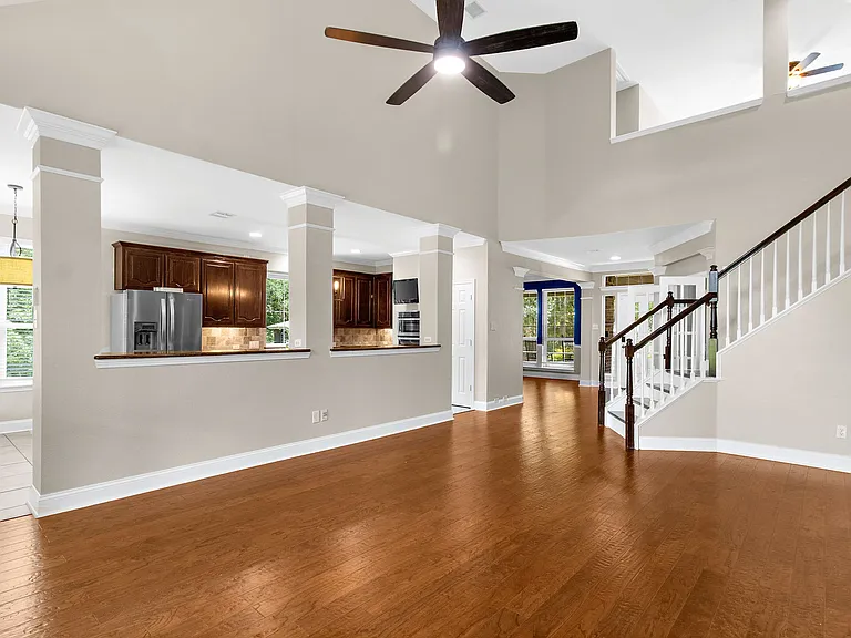 202 Stone Hollow Ct — Photo 15